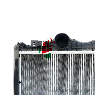 Schwerlastwagen Heizungssystem Motor Lkw Aluminiumkern Kunststoffbehälter Oe 2433149 2439720 2439722 Für SCANIA Lkw